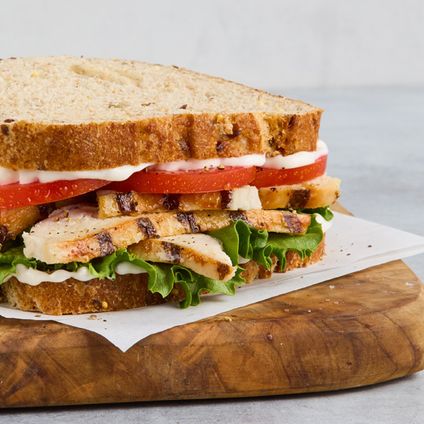 Grilled Chicken Sandwich Lunch Box w/ Salad