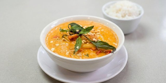 Yellow Curry Party Tray