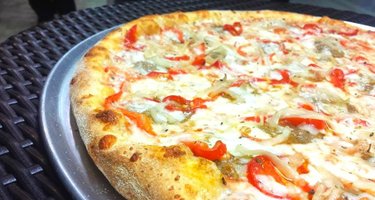 Annie's Pizzeria