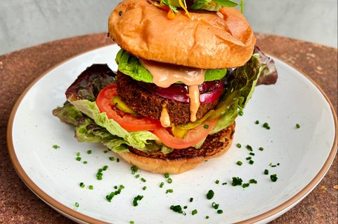 The Hollywood Burger