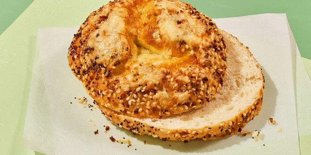 NEW Asiago Everything Bagel Boxed Breakfast