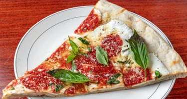 M & Pizza