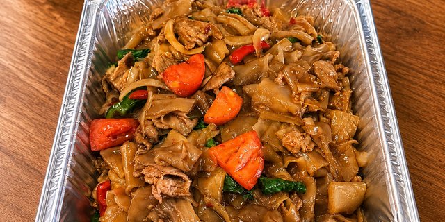 Pad Kea Mao Noodle