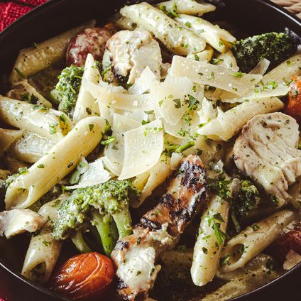 Chicken Pesto Alfredo Platter