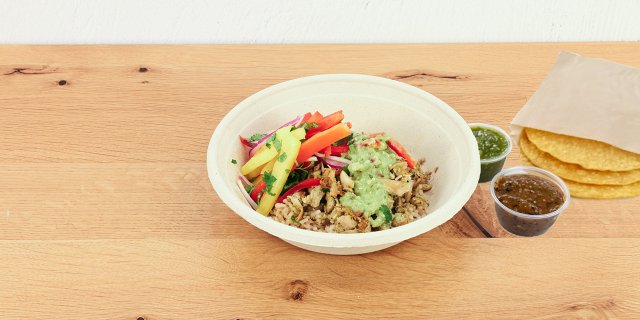 chicken verde classic bowl