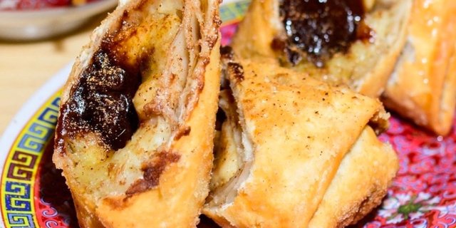 Chimi Chimi Dessert Egg Rolls Tray