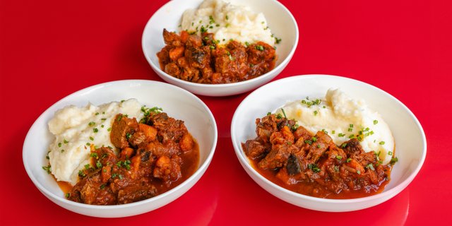 Old Fashioned Beef Stew Tray Combo