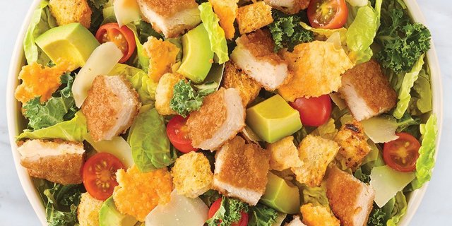 Crispy Chicken & Avo Caesar Salad Box