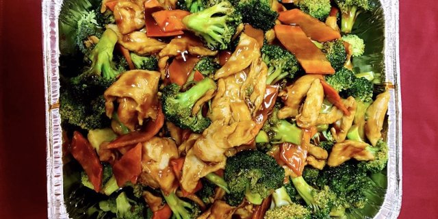 Chicken & Broccoli Party Tray