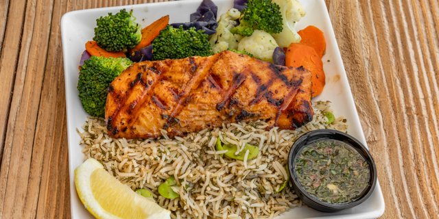 Salmon Plate