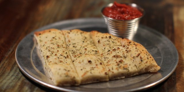 Garlicky Breadsticks