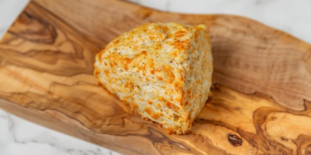 Cheddar Jalapeño Scone