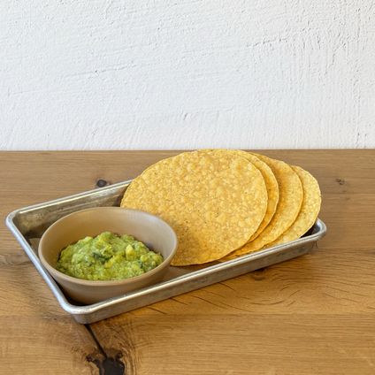 side guac w/chips
