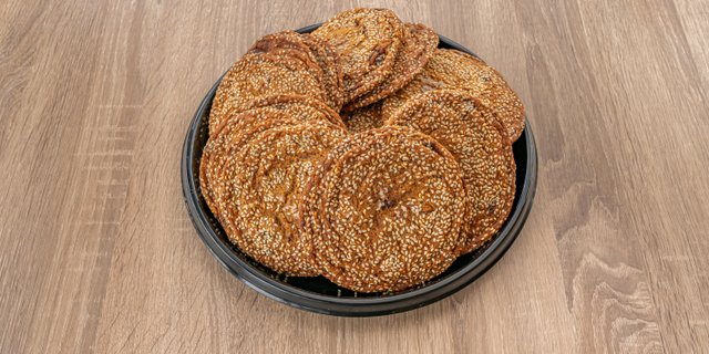 Chocolate Chip Halawa Cookie