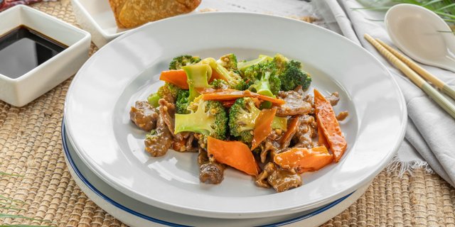 Beef w/ Broccoli