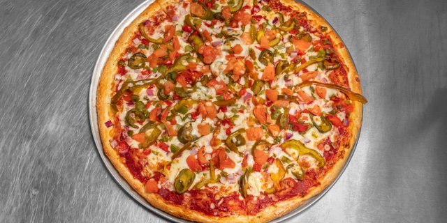 Spicy Veggie Deluxe Pizza