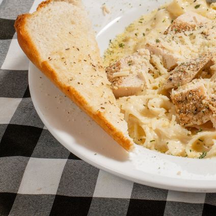 Chicken Fettuccine Alfredo Tray