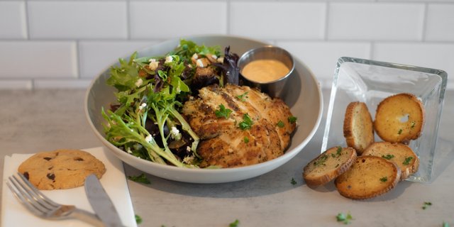 Chipotle Caesar Salad Box