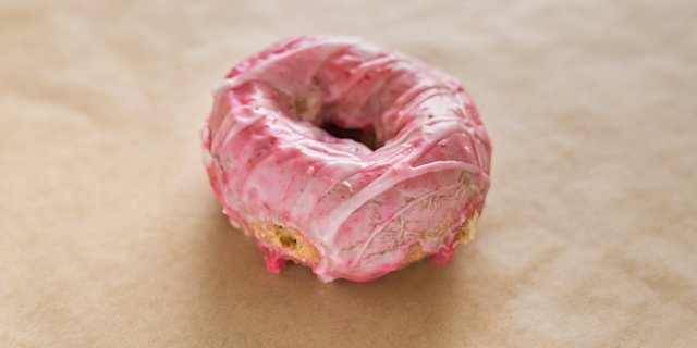 Raspberry Riot Donut