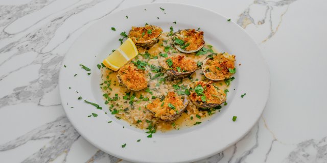 Baked Clams Oreganata
