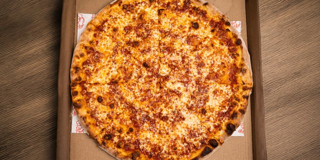 Classic NY Round Pizza