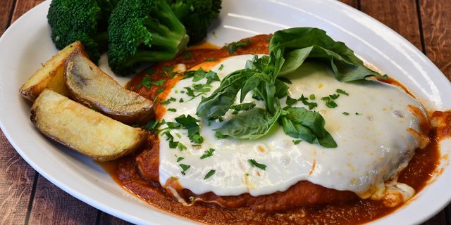 Chicken Parmigiana