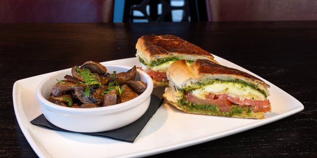 Caprese Grilled Cheese Sandwich