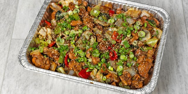 Black Pepper Chicken Tray