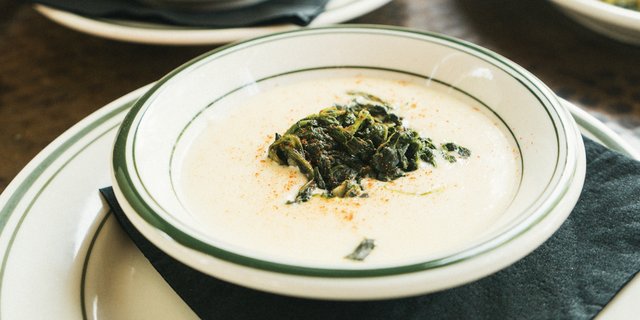 Queso Blanco Con Espinaca Tray