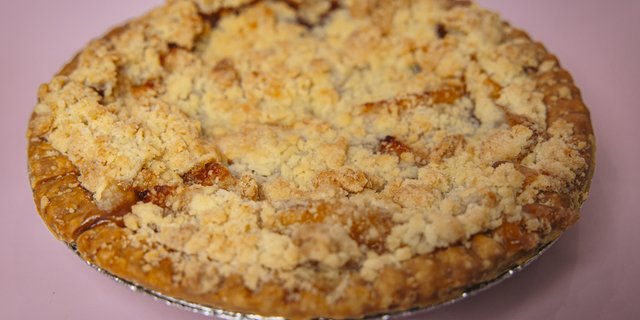 Handmade 8" Apple Pie