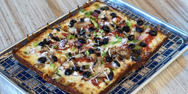 Small Eastern Market Pizza