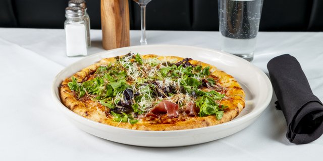 Prosciutto & Arugula Pizza
