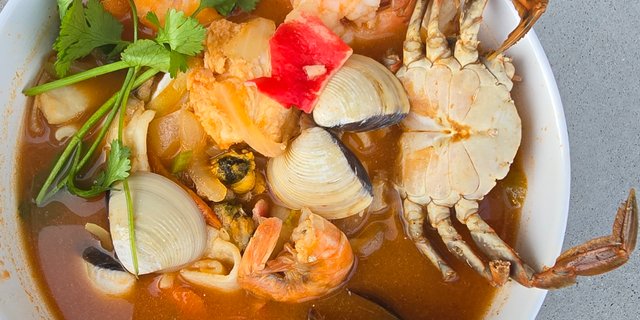 Siete Mares Soup