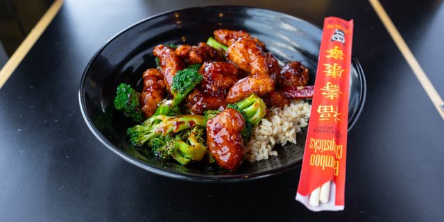 General Tso's Chicken Tray