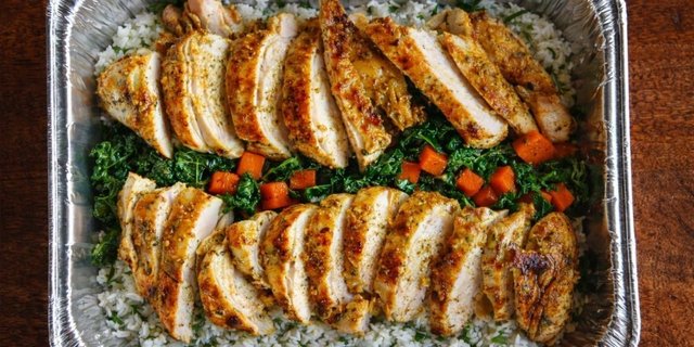 Lemon Grilled Chicken With Garden Salad