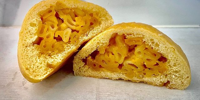 Mac & Cheese Kolache