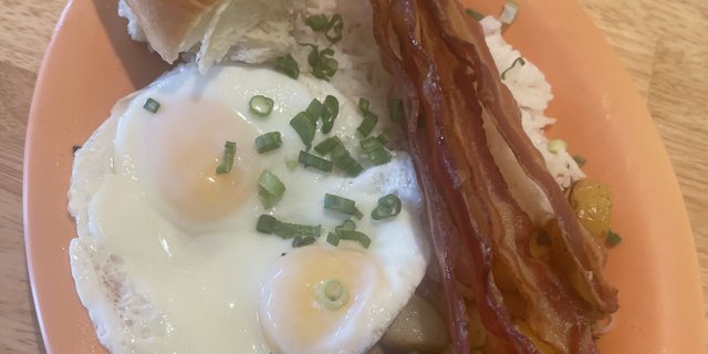 Da Kine Breakfast