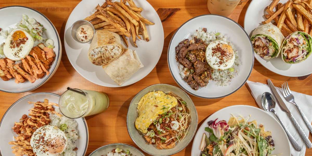 27 Aluna Modern Filipino & American Cuisine
