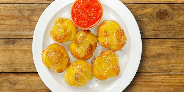 Garlic Knots