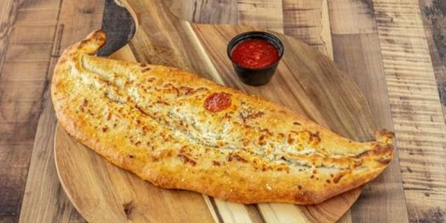Pepperoni Calzone Boxed Lunch