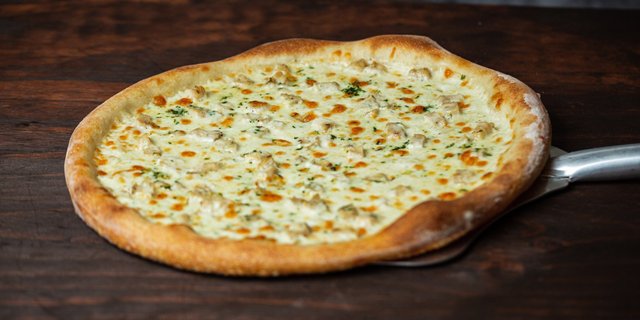 Alfredo Cheese Pizza
