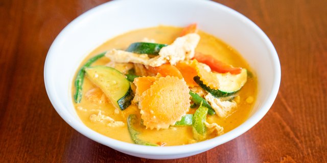 Giggling Rice Thai Catering in Brookline, MA - 1009 Beacon St ...