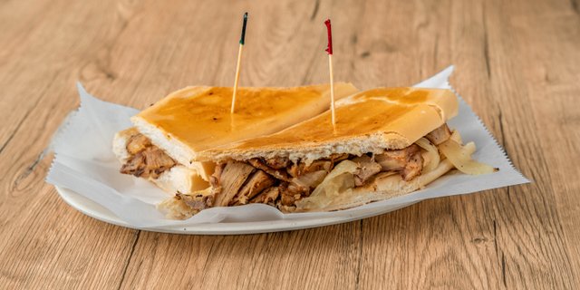 Pan Con Lechon Sandwich