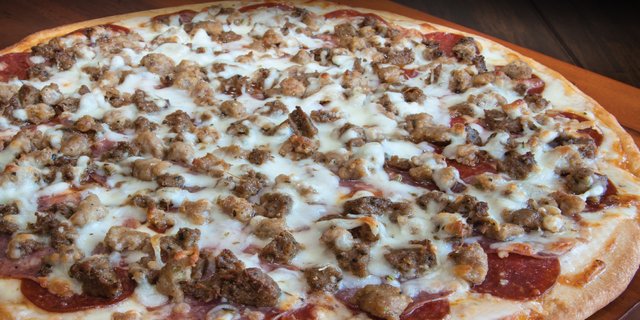 Meaty Mafioso Traditional Large Pizza
