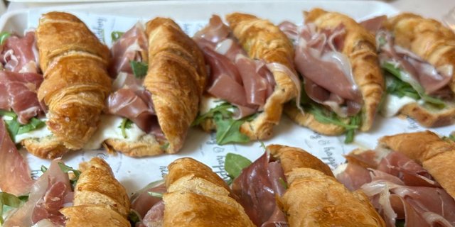 Mix Croissant Sandwich