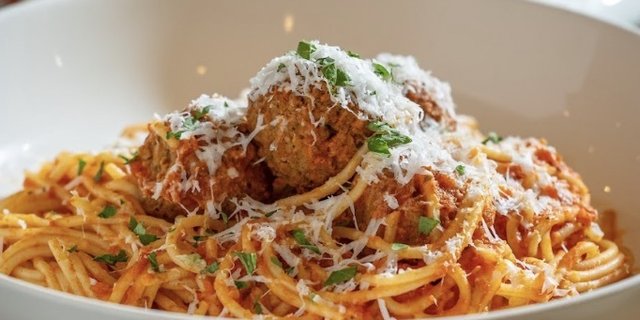 Spaghetti & Meatballs