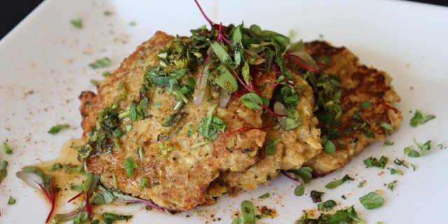 Savory Cauliflower Zucchini Cakes