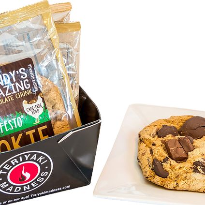 Sandy's Amazing Chocolate Chunk Cookie