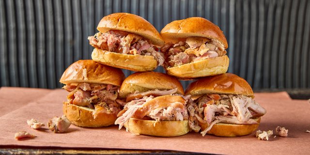 Pulled Chicken Sliders Package