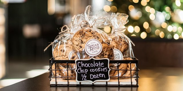 Baker's Dozen Cookies